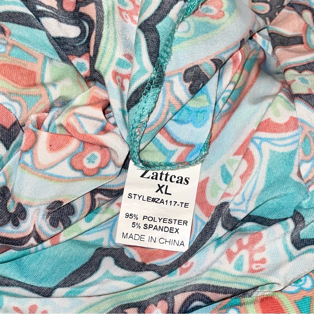 Colorful Patterned Women's Top - Picture 4 of 6